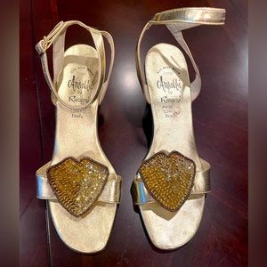 Amalfi by Rangoni Size 7 1/2 Summer Sandals!